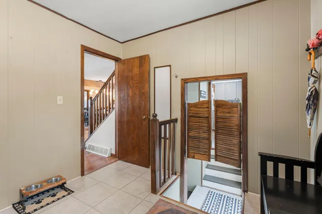 $450,000 | 1011 Van Dyke Road Northwest, Alexandria, MN 56308