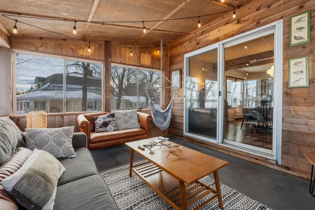 $450,000 | 1011 Van Dyke Road Northwest, Alexandria, MN 56308