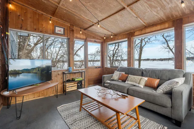 $450,000 | 1011 Van Dyke Road Northwest, Alexandria, MN 56308