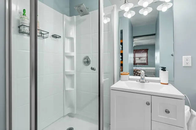 $450,000 | 1011 Van Dyke Road Northwest, Alexandria, MN 56308