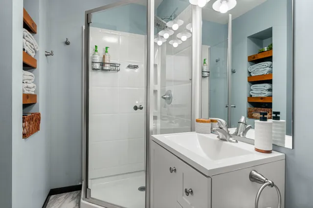 $450,000 | 1011 Van Dyke Road Northwest, Alexandria, MN 56308