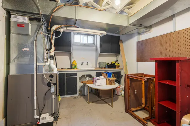 $450,000 | 1011 Van Dyke Road Northwest, Alexandria, MN 56308