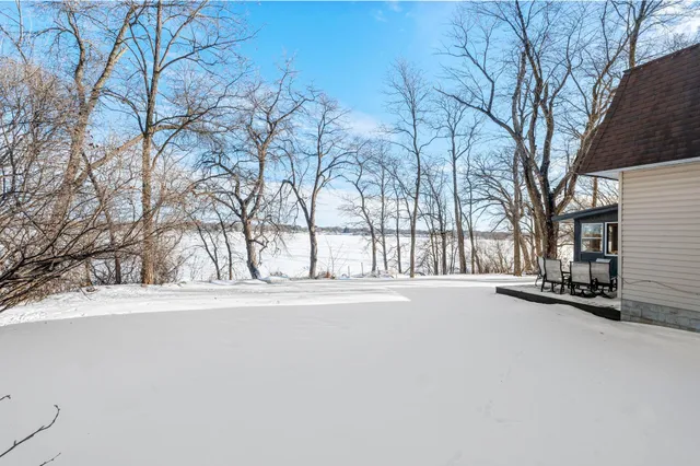 $450,000 | 1011 Van Dyke Road Northwest, Alexandria, MN 56308