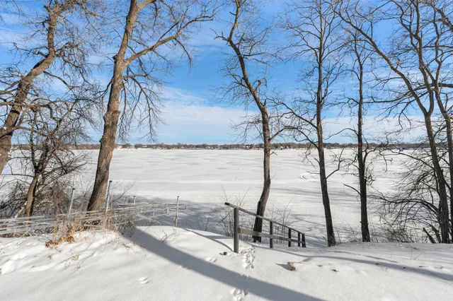 $450,000 | 1011 Van Dyke Road Northwest, Alexandria, MN 56308