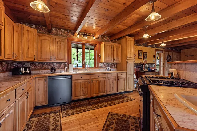 $628,900 | 308 Prescott Hill Road, Liberty, ME 04949