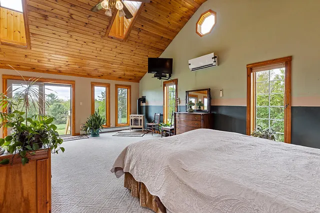 $628,900 | 308 Prescott Hill Road, Liberty, ME 04949