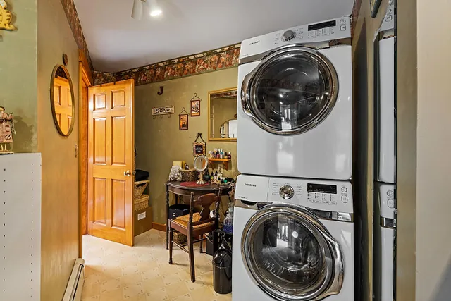 $628,900 | 308 Prescott Hill Road, Liberty, ME 04949