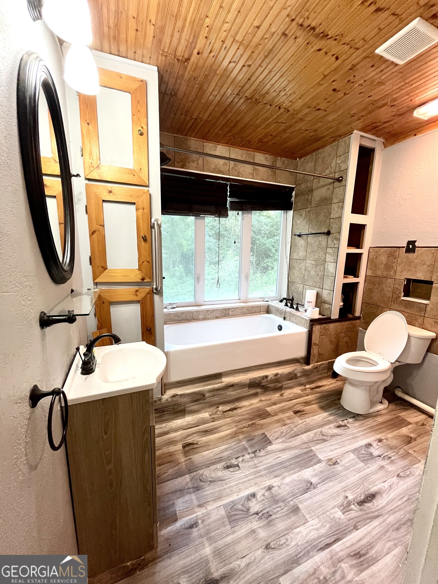 355 Thurmon Loop Road Jesup, GA 31545 - Photo 18 of 40