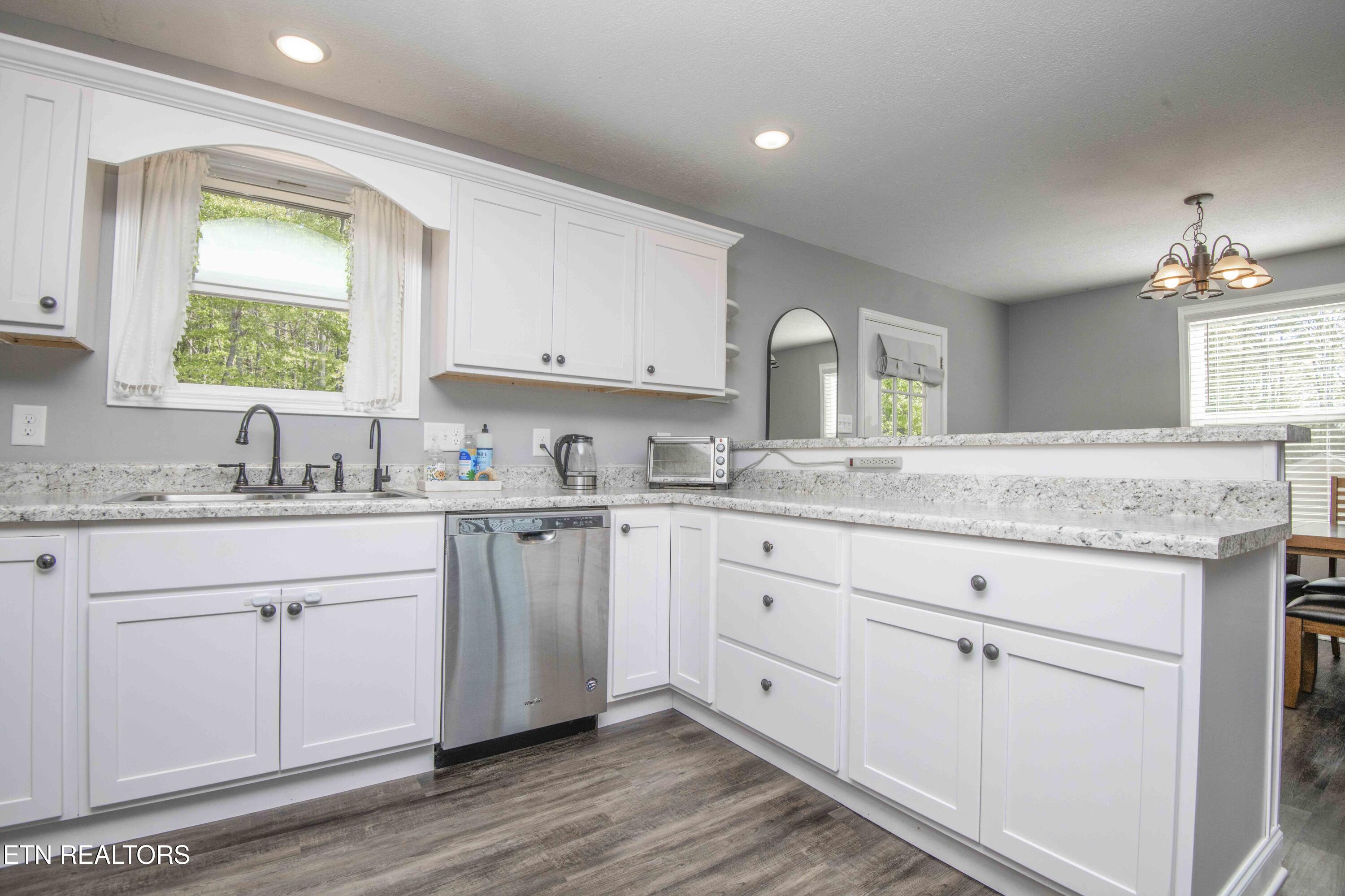 320 Signet Lane Maynardville, TN 37807 - Photo 13 of 51 kitchen 5_1