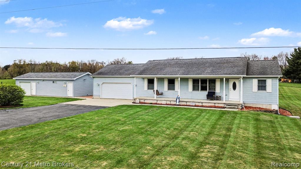 3861 5 Lakes Road Lapeer, MI 48446 - Photo 2 of 30