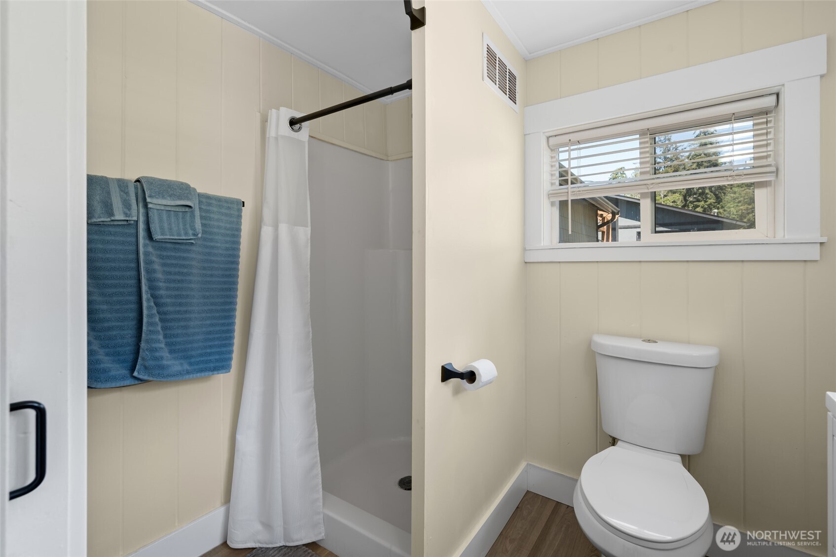 213 Cornet Bay Road Oak Harbor, WA 98277 - Photo 25 of 38