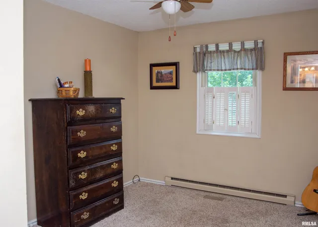 $105,000 | 404 West Kelly Street, Macomb, IL 61455