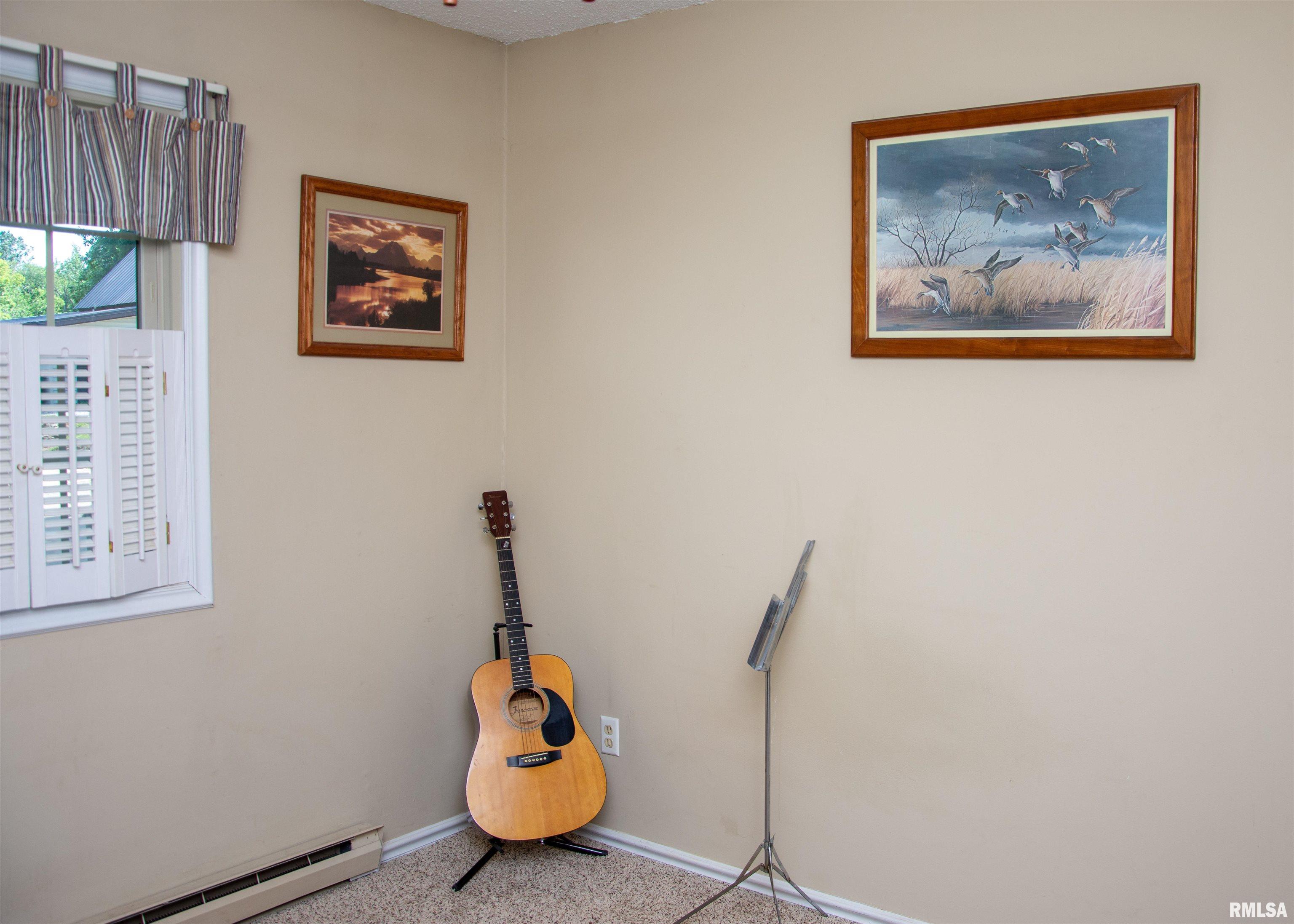 404 West Kelly Street Macomb, IL 61455 - Photo 14 of 25