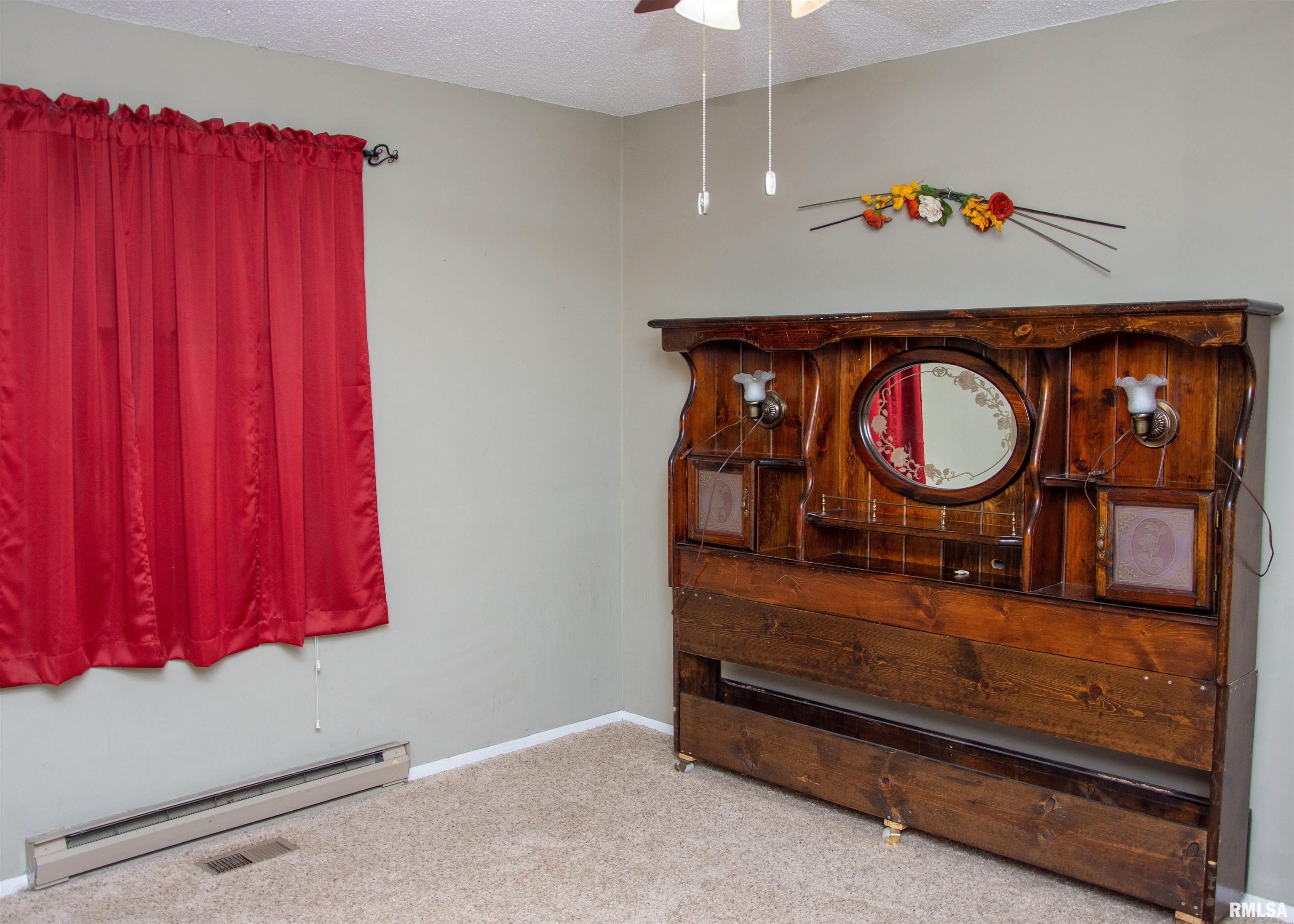 404 West Kelly Street Macomb, IL 61455 - Photo 16 of 25