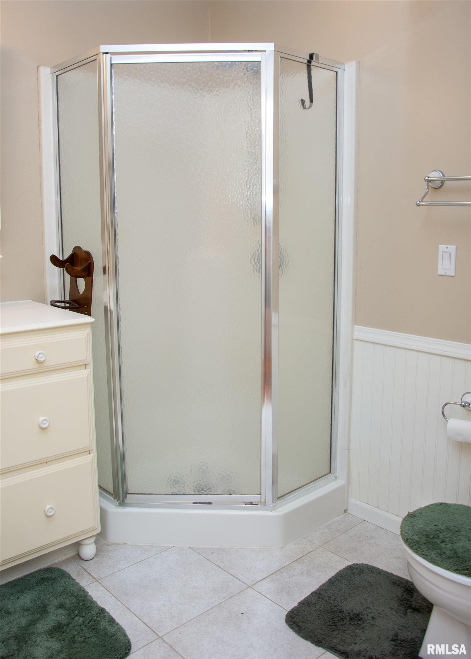 404 West Kelly Street Macomb, IL 61455 - Photo 19 of 25