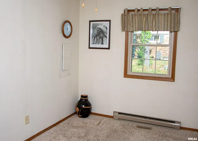 $105,000 | 404 West Kelly Street, Macomb, IL 61455