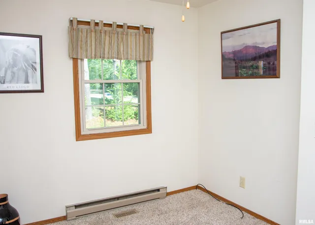 $105,000 | 404 West Kelly Street, Macomb, IL 61455