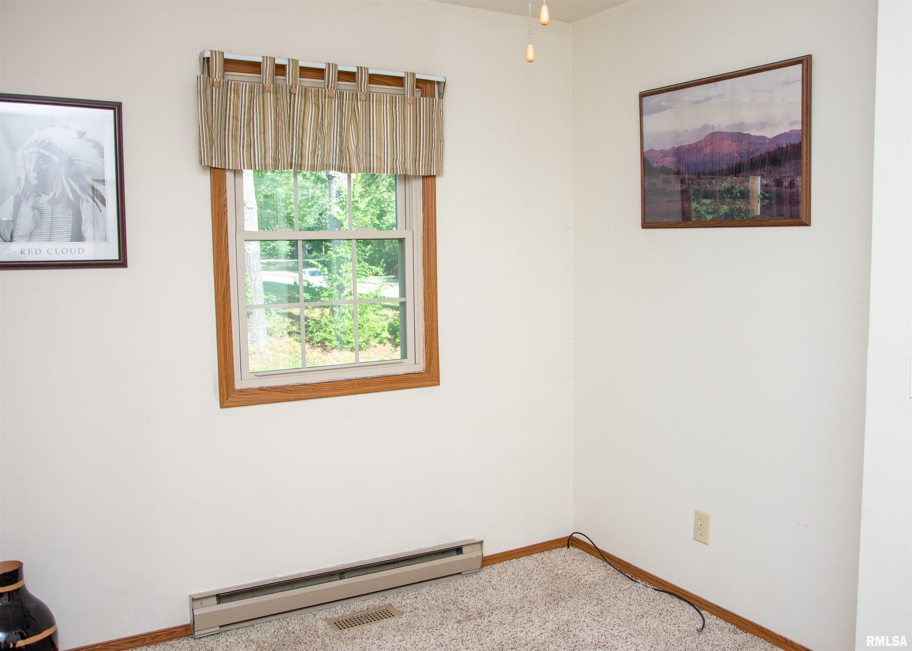 404 West Kelly Street Macomb, IL 61455 - Photo 21 of 25