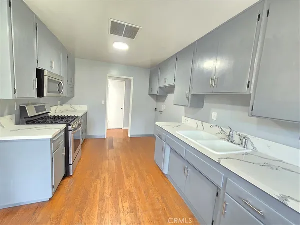 $2,500 | 45114 16th Street West, Lancaster, CA 93534