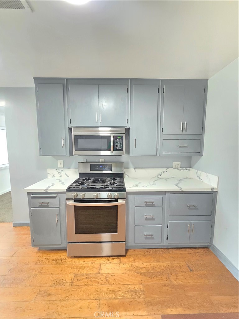 45114 16th Street West Lancaster, CA 93534 - Photo 4 of 13