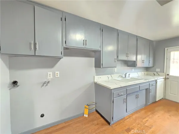 $2,500 | 45114 16th Street West, Lancaster, CA 93534