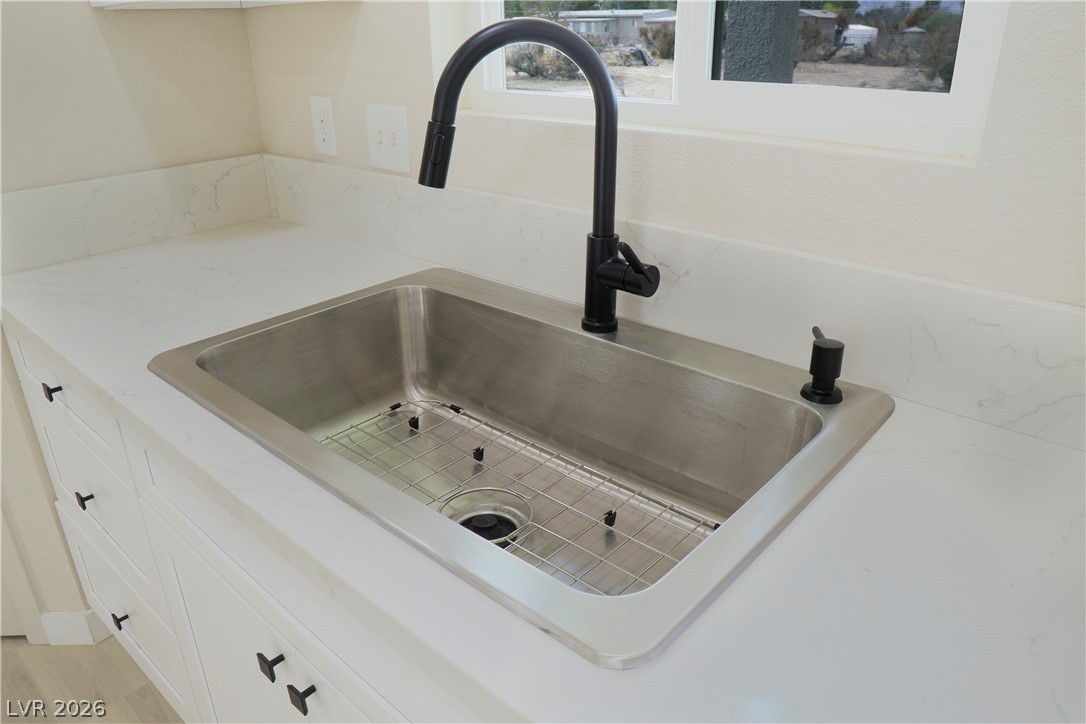 220 North David Street Pahrump, NV 89060 - Photo 10 of 39