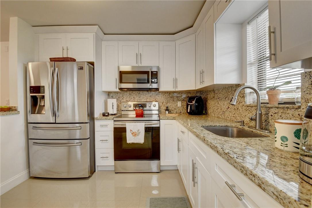 9273 Southwest 8th Street, Unit 407 Boca Raton, FL 33428 - Photo 5 of 38 Photo 5