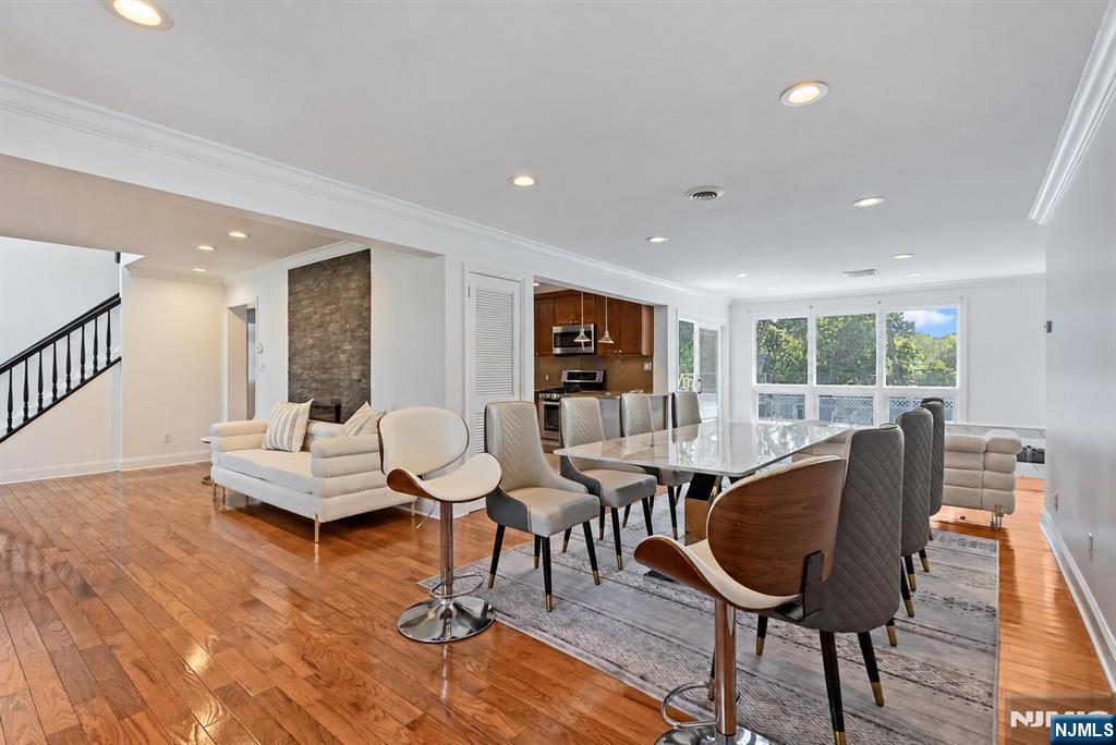 64 Spring Valley Road Paramus, NJ 07652 - Photo 8 of 39 Gallery Image 8