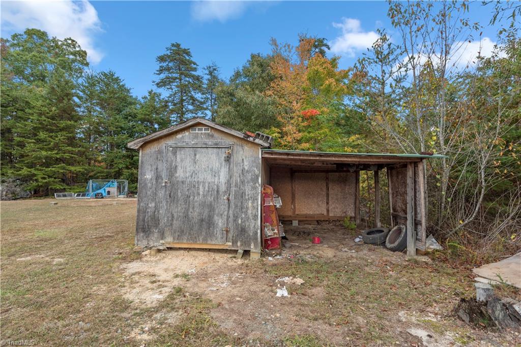 6743 Holts Store Road Julian, NC 27283 - Photo 10 of 27 Gallery Image 10