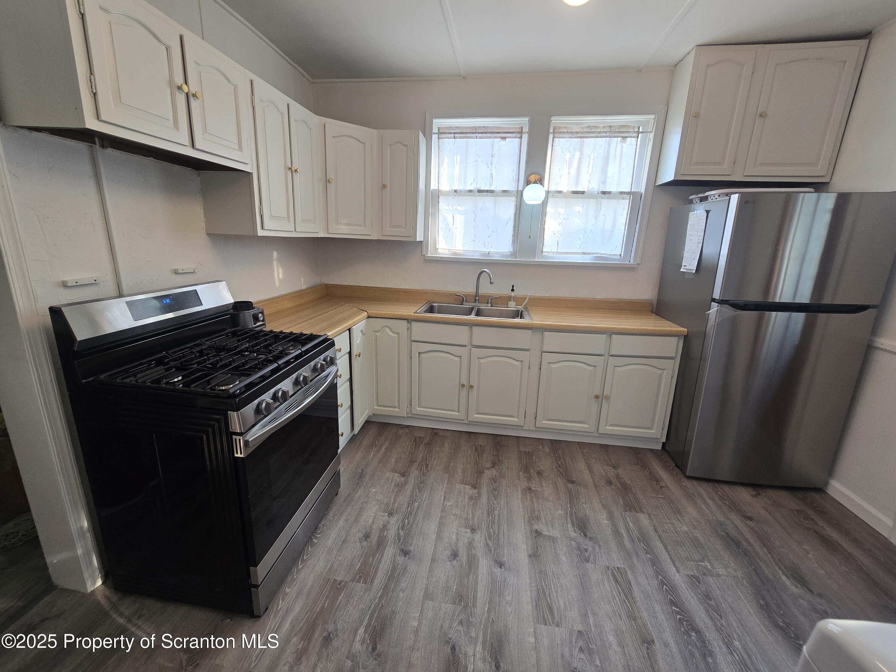 24 Delaware Street Plains, PA 18705 - Photo 19 of 28 20250803_183255
