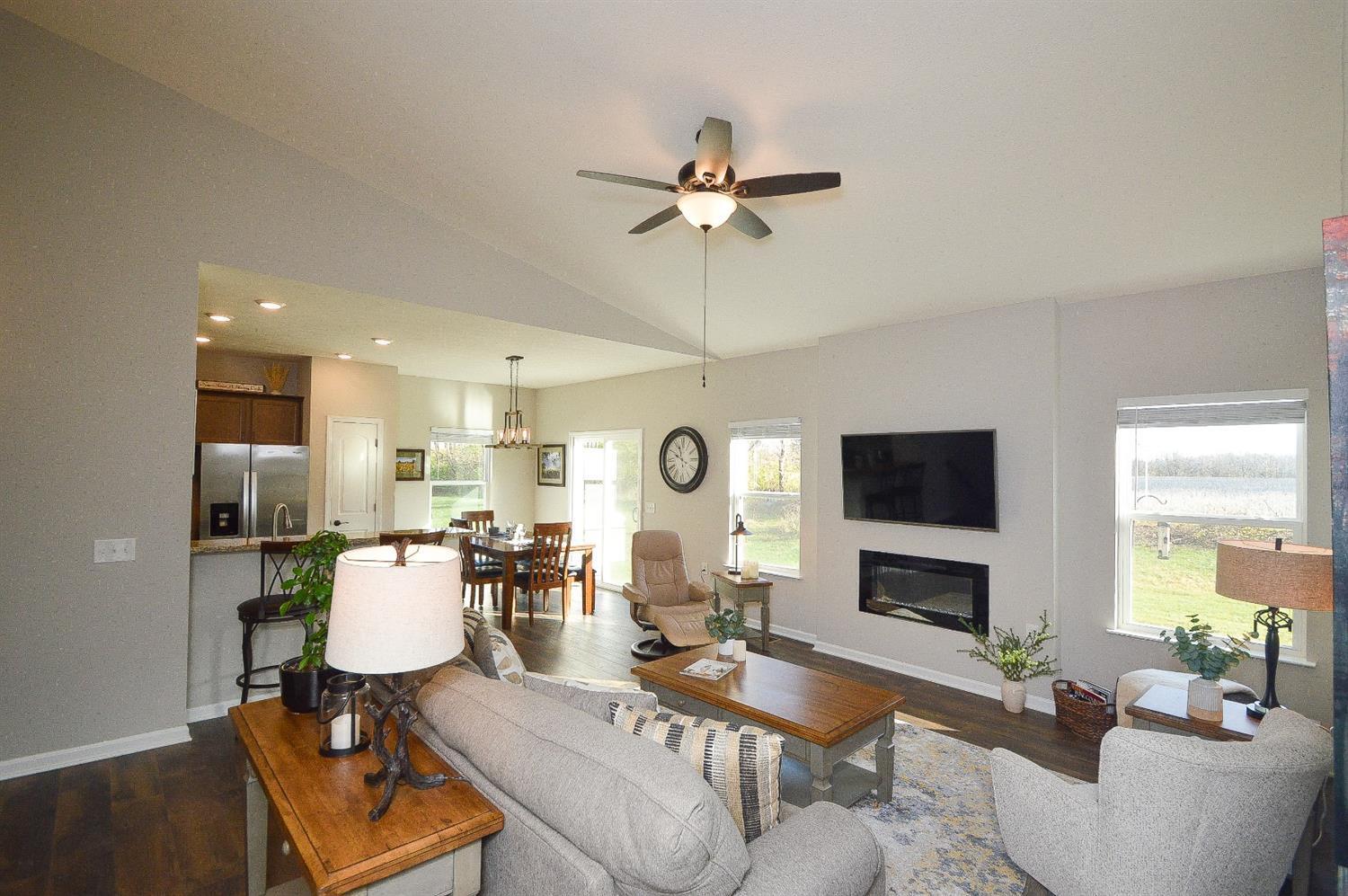 3214 Shadow Rdg Court Morrow, OH 45152 - Photo 4 of 26 Gallery Image 4
