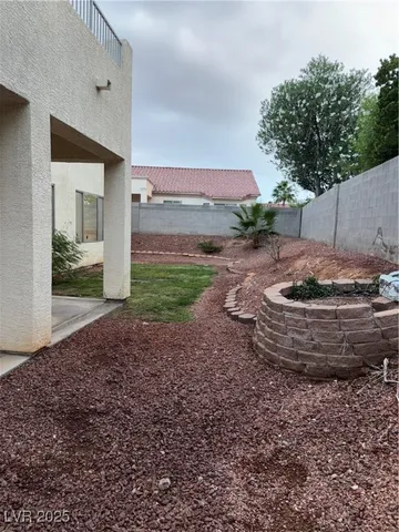 $2,995 | 39 Sully Creek Court, Las Vegas, NV 89148