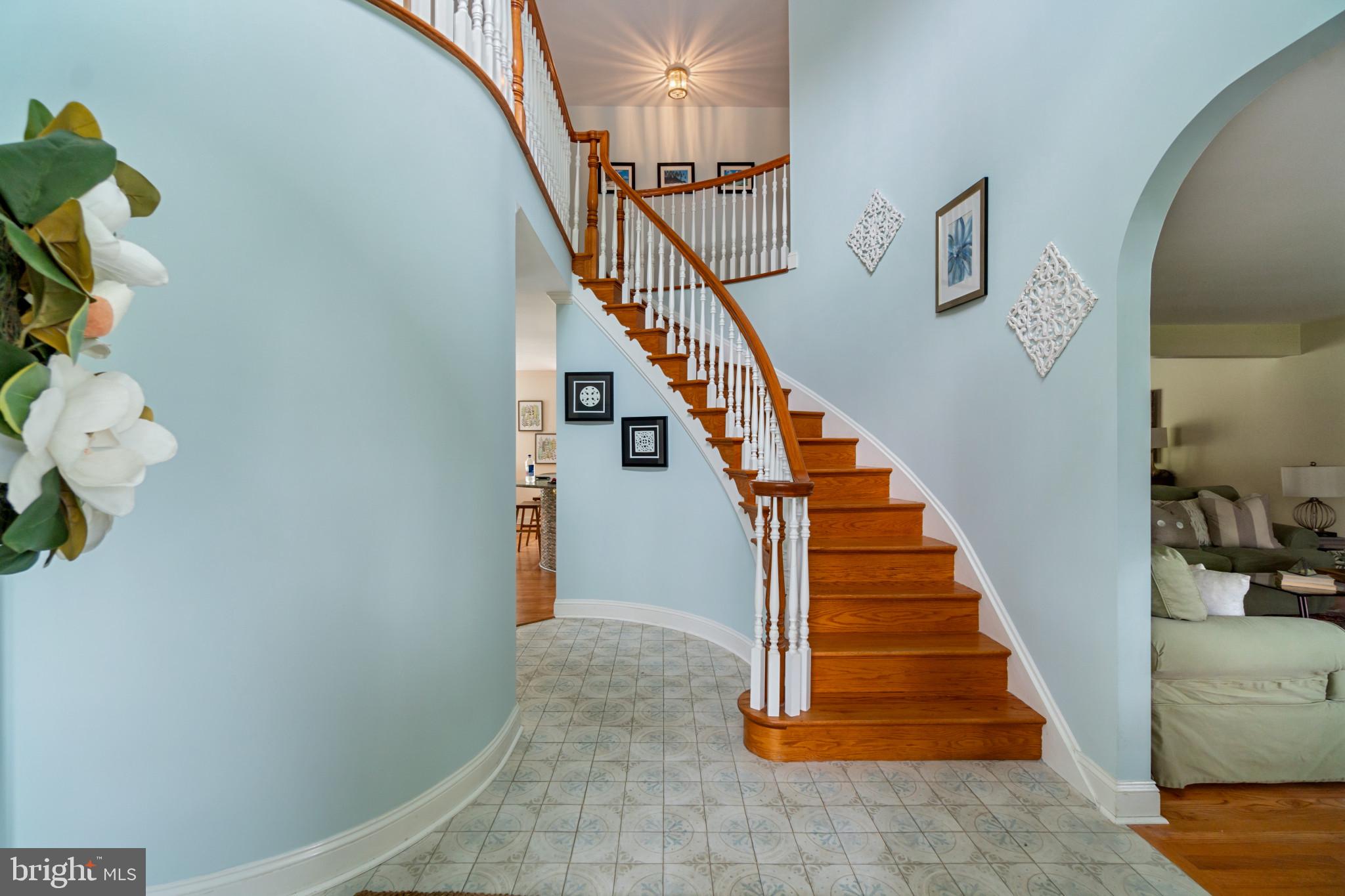 4 Decatur Avenue Annapolis, MD 21403 - Photo 11 of 61 a view of entryway and hall
