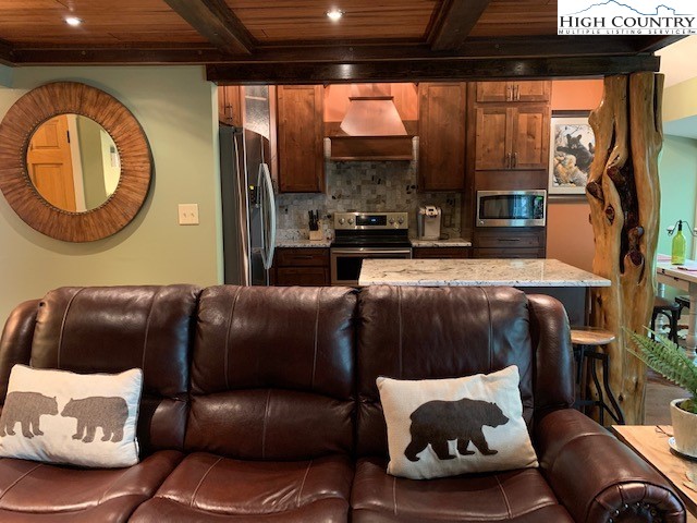 149 Slope View Road, Unit B7 Sugar Mountain, NC 28604 - Photo 11 of 37 Gallery Image 11