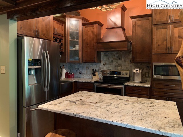 149 Slope View Road, Unit B7 Sugar Mountain, NC 28604 - Photo 13 of 37 Gallery Image 13