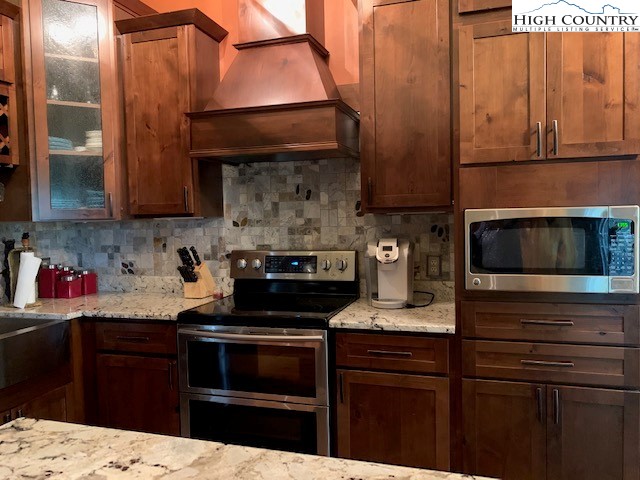 149 Slope View Road, Unit B7 Sugar Mountain, NC 28604 - Photo 14 of 37 Gallery Image 14