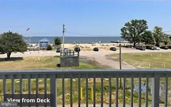 $1,900 | 5230 Breezy Point Road, Unit 202, Chesapeake Beach, MD 20732