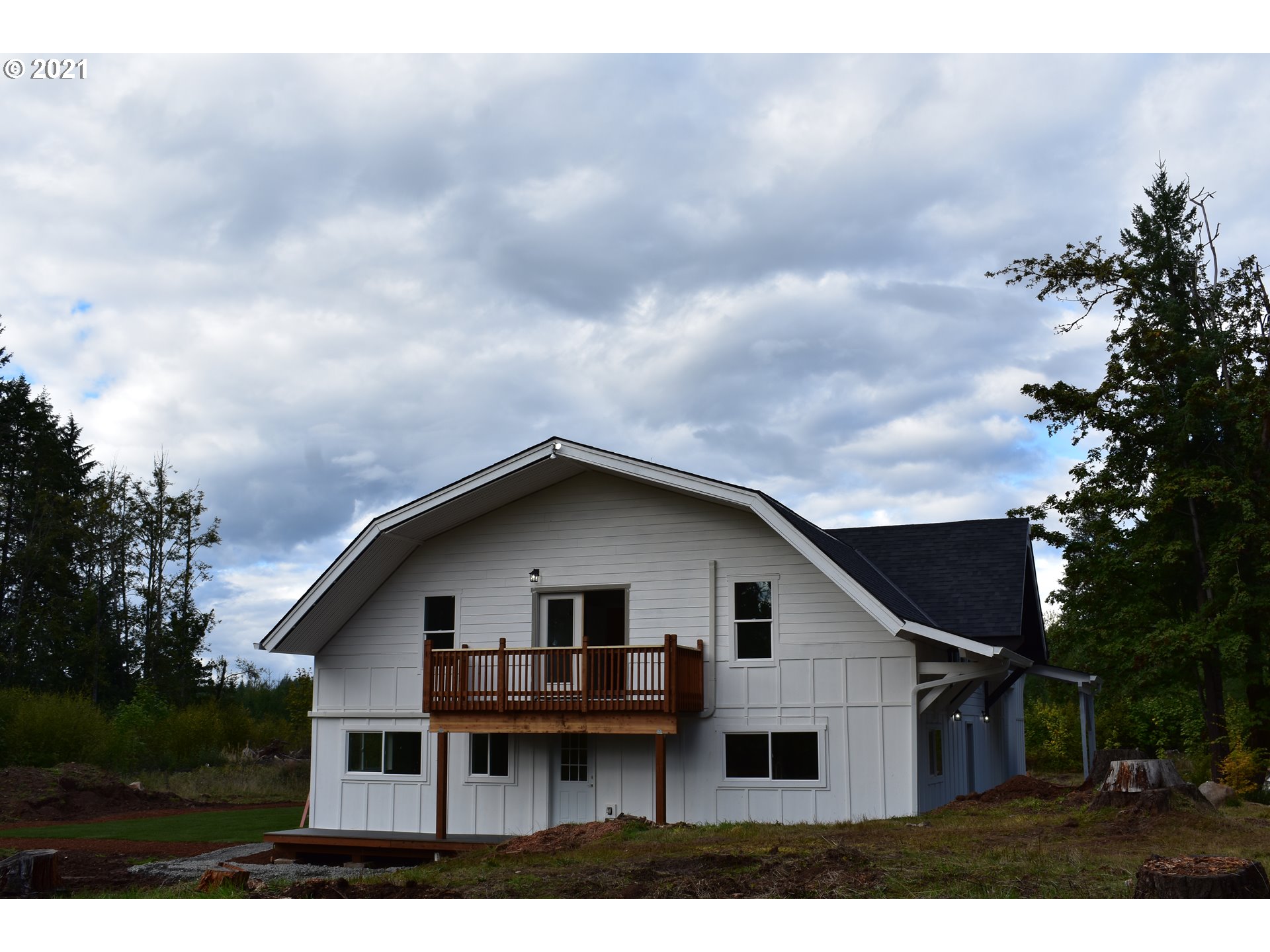 23243 South Bonney Road Colton, OR 97017 - Photo 27 of 32 a front view of house with yard and green space