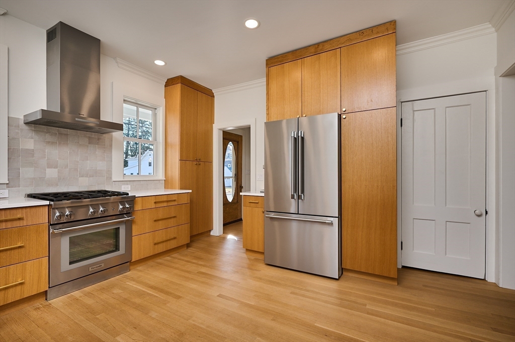 22 Lilly Street Northampton, MA 01062 - Photo 11 of 33