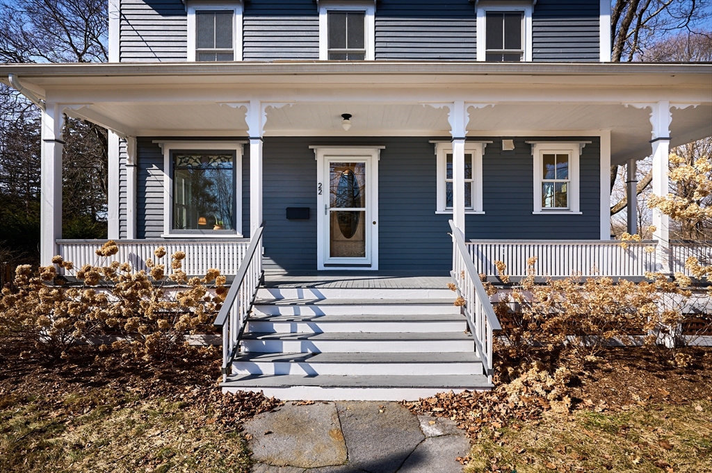 22 Lilly Street Northampton, MA 01062 - Photo 2 of 33