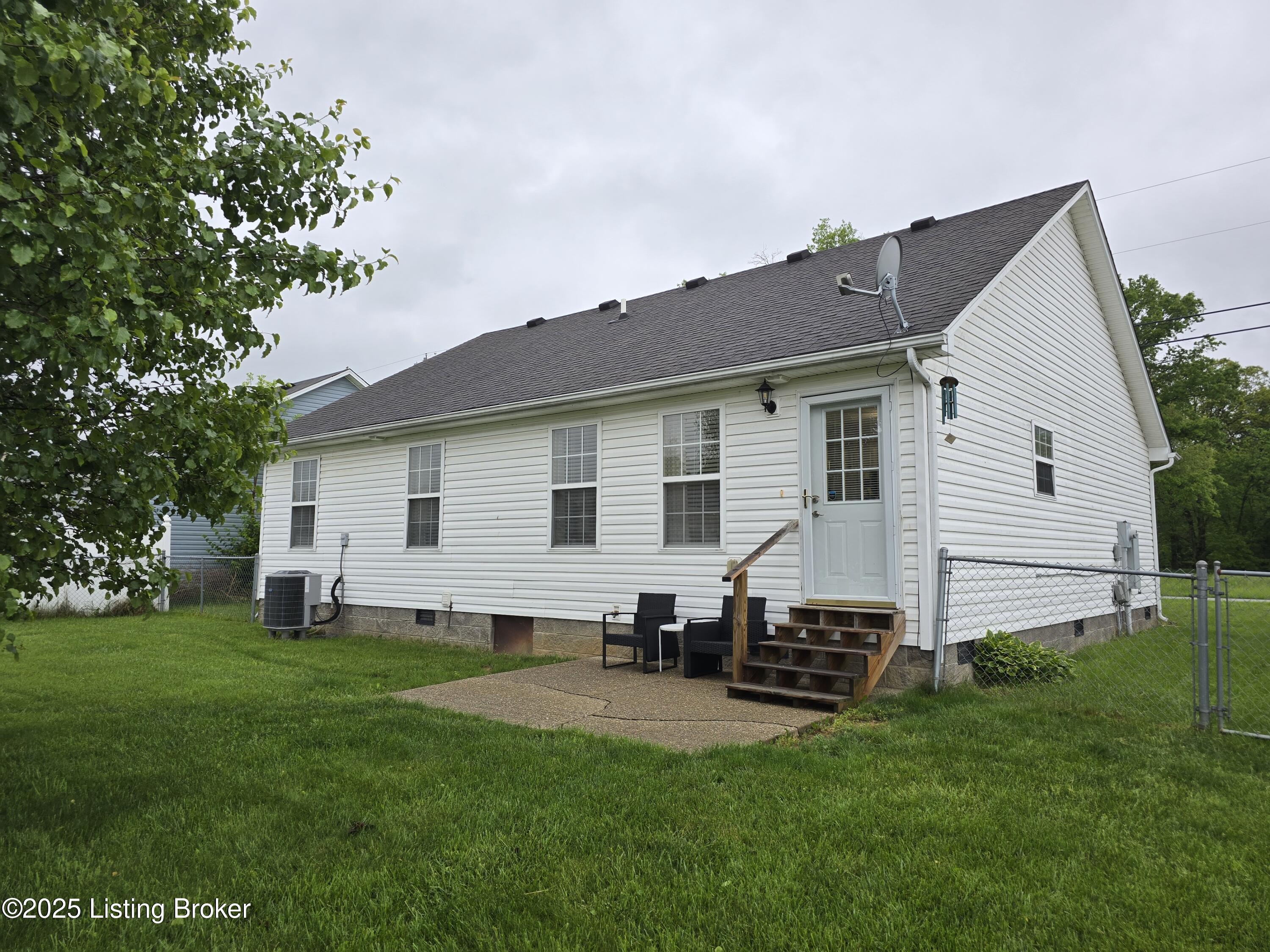 326 Hensley Road Shepherdsville, KY 40165 - Photo 20 of 21 b