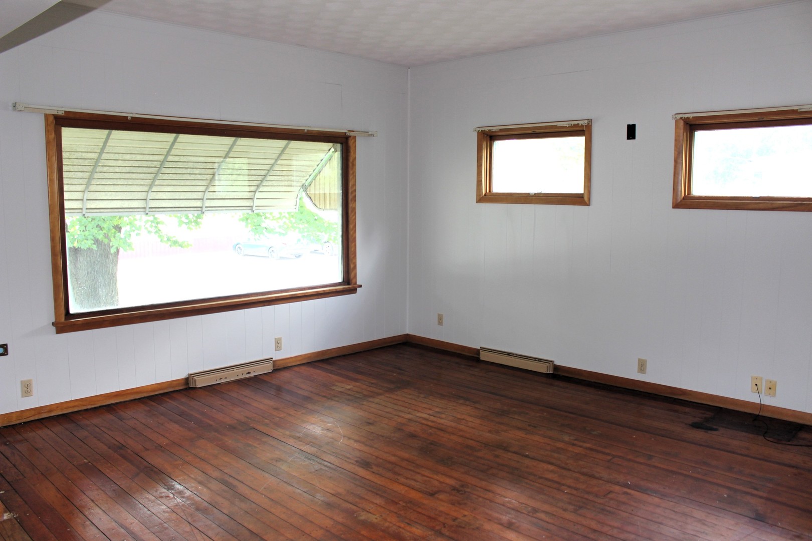 426 South Clinton Street Clinton, IL 61727 - Photo 16 of 27