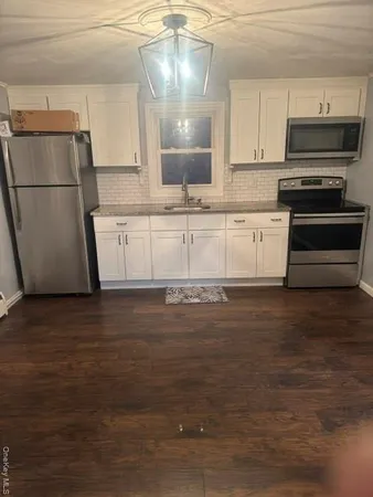 $2,750 | 67 St George Drive, Shirley, NY 11967