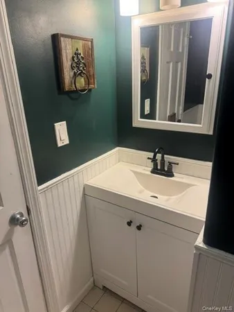 $2,750 | 67 St George Drive, Shirley, NY 11967