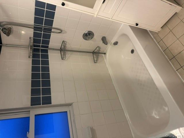 67 St George Drive Shirley, NY 11967 - Photo 10 of 11 a bathroom with a bathtub