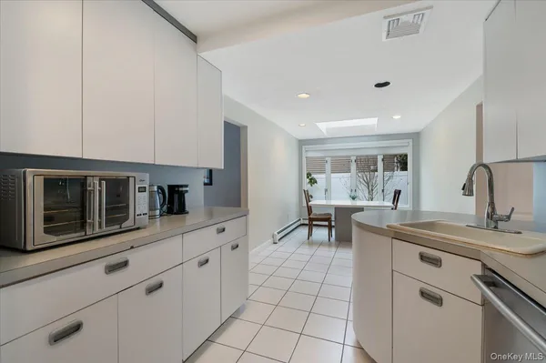$1,250,000 | 8 Sagamore Way South, Jericho, NY 11753