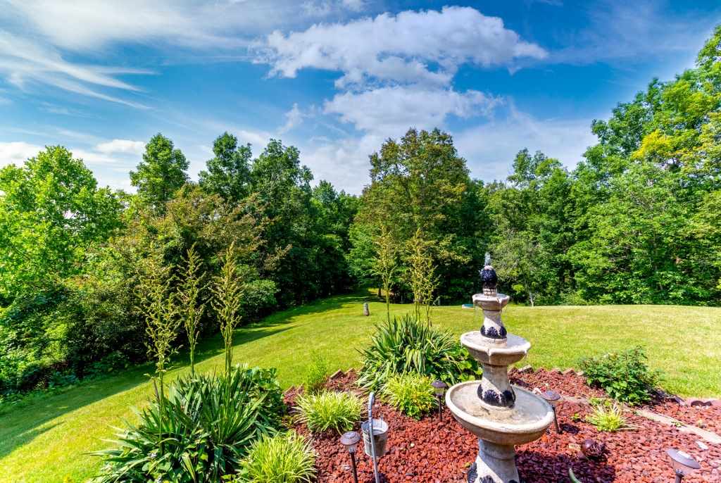 4490 Howell's Mill Road Ona, WV 25545 - Photo 25 of 31 Gallery Image 25