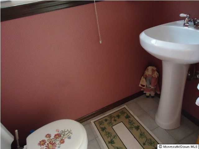 27 Tralee Road Hazlet, NJ 07730 - Photo 14 of 16 Additional Photo