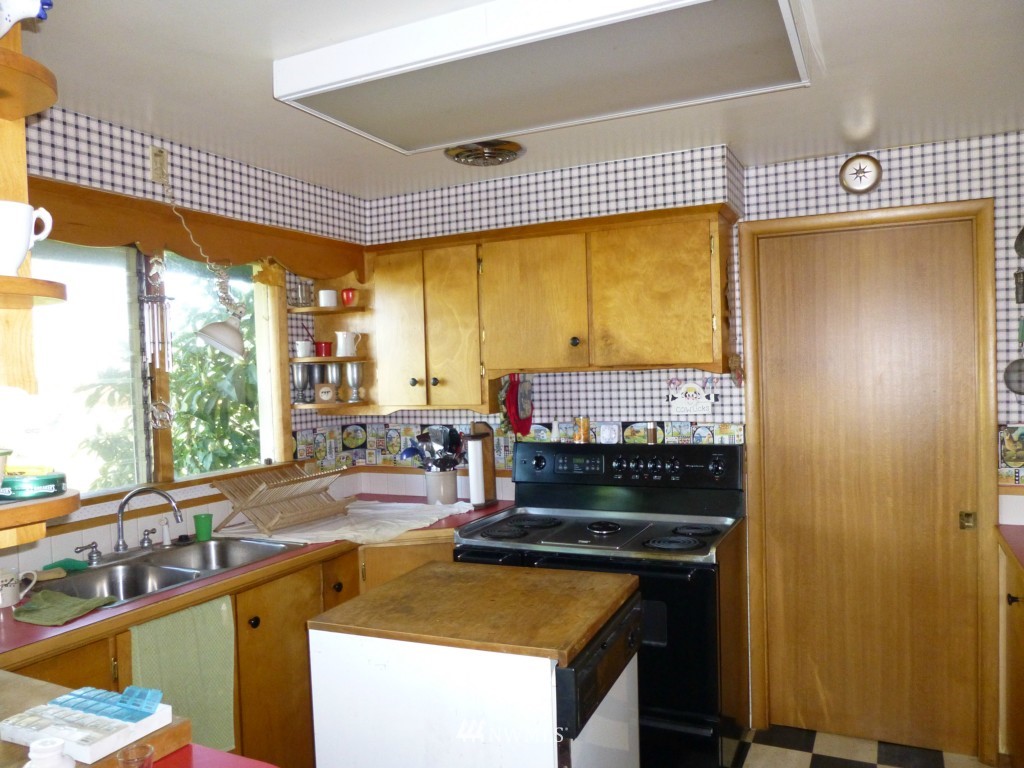 6896 Farm To Market Road Bow, WA 98232 - Photo 7 of 15 Gallery Image 7