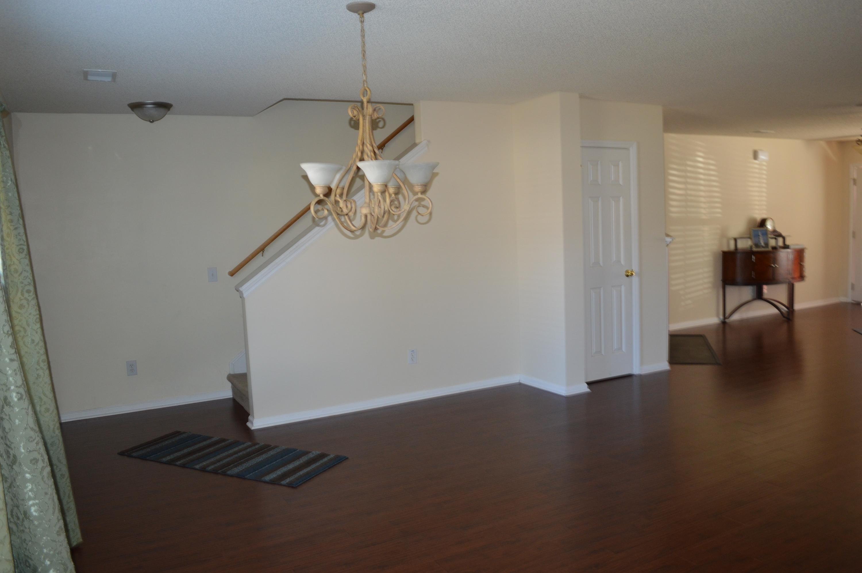 100 Tyron Road Summerville, SC 29483 - Photo 4 of 14 821